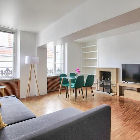 3 Bedrooms Le Marais Beauregard Paris Exterior photo